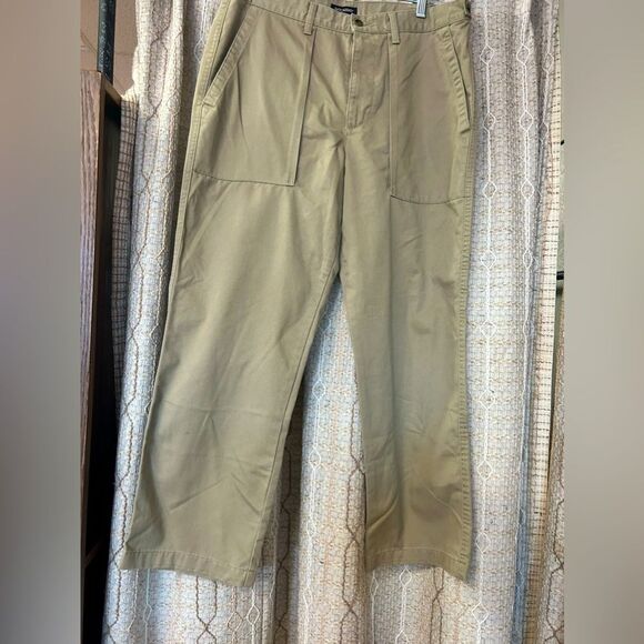 Dockers mens 34/30 khaki dress pants - Picture 1 of 6